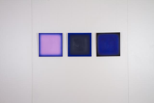 SQUARES_Ultra Blue_4809